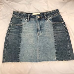 Like new pacsun denim mini skirt.